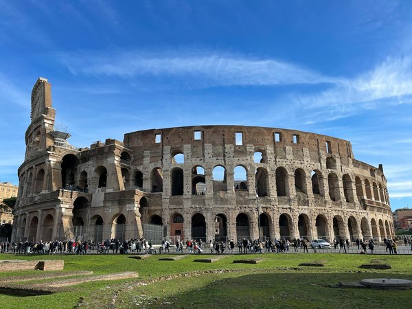 Comment les destinations touristiques se préparent-elles pour la saison 2024 ?